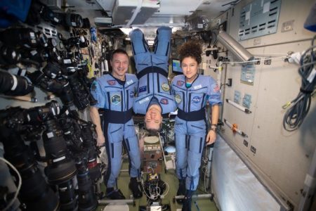 Estos astronautas acaban de regresar a la Tierra para encontrar un mundo ahora transformado por el coronavirus