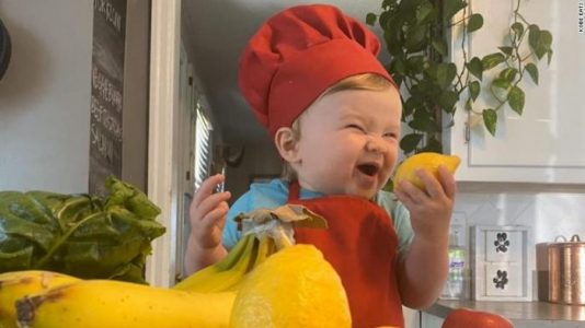 Conoce al chef de 1 año con 1.3 millones de seguidores en Instagram