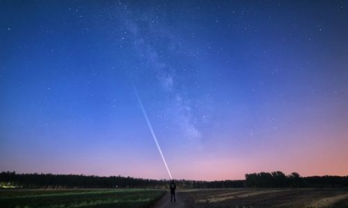 Mira al cielo que se ilumina en mayo, dice la NASA