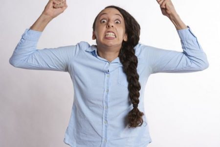 Las mujeres con hijos y teletrabajo sufren mayores trastornos por confinamiento