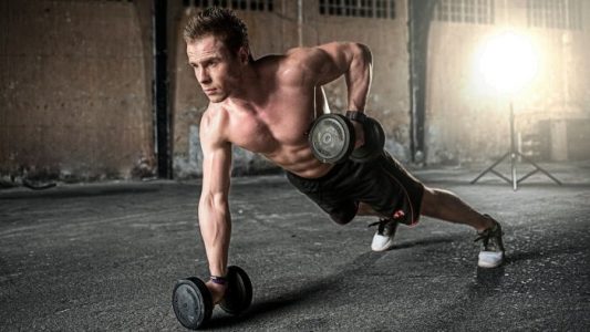 ¿EJERCICIO AERÓBICO ANTES O DESPUÉS DE LA MUSCULACIÓN?