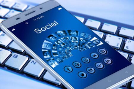 Cómo desconectarse de las redes sociales para impulsar tu energía