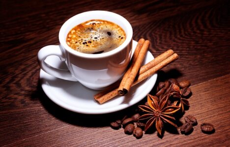 6 formas de potenciar tu café con vitaminas y antioxidantes